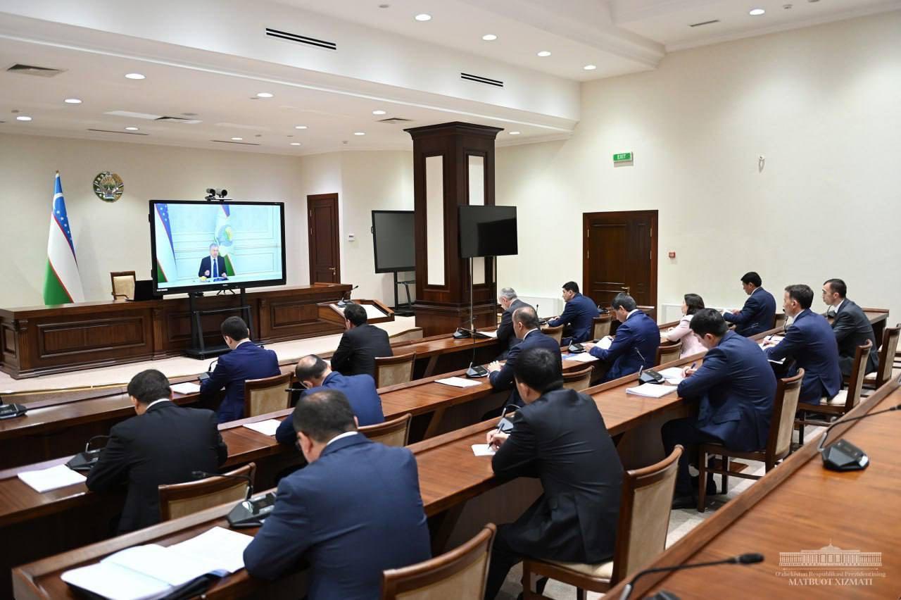 Shavkat Mirziyoyev and Firat Deniz discussed increasing exports and investments in the textile industry at a video meeting