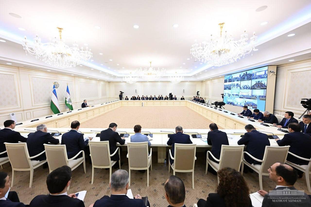 Shavkat Mirziyoyev and Firat Deniz discussed increasing exports and investments in the textile industry at a video meeting