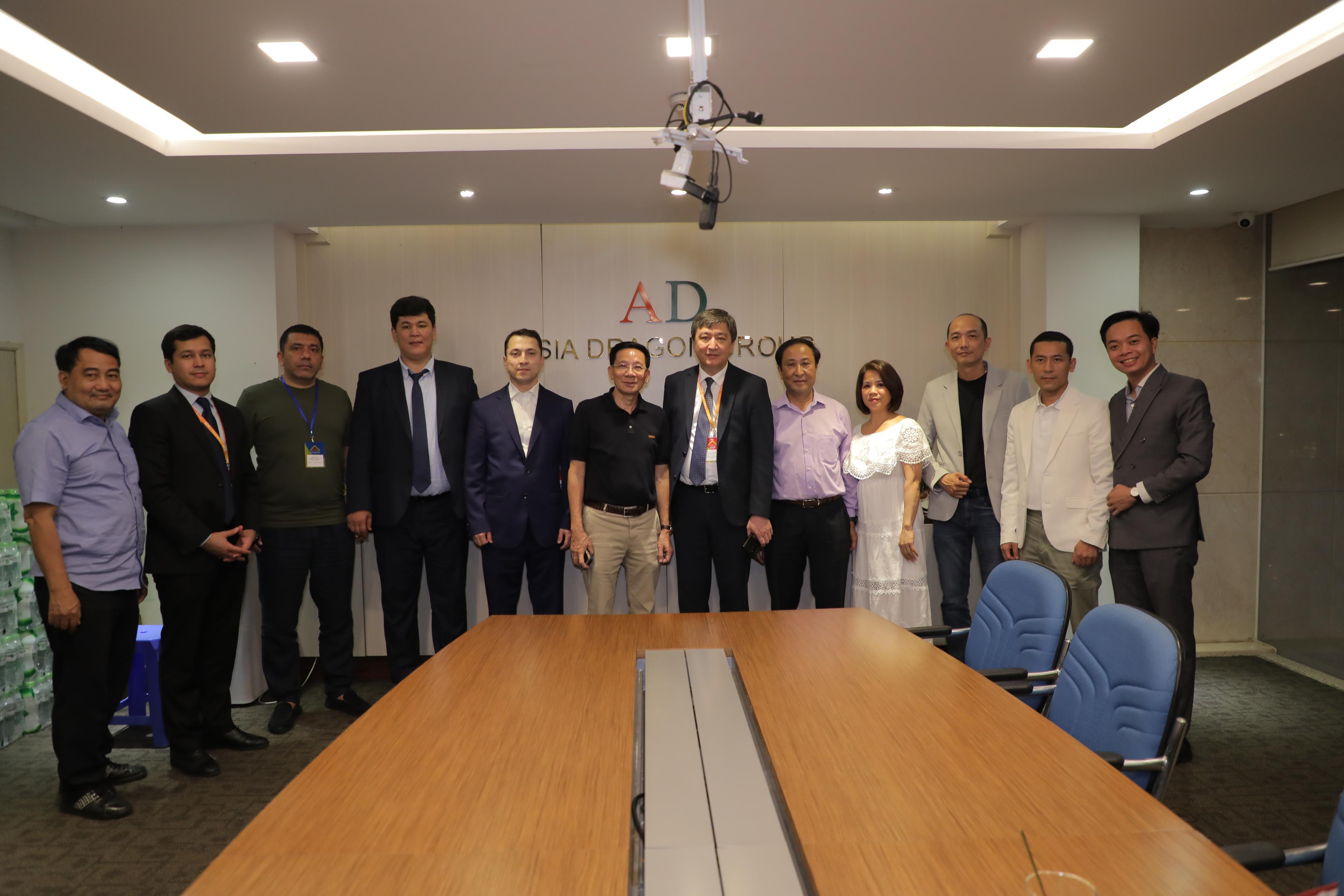 Meeting of the Uzbek delegation with the Vice President of VCCI and the President of the Ho Chi Minh City Chamber of Commerce and Industry