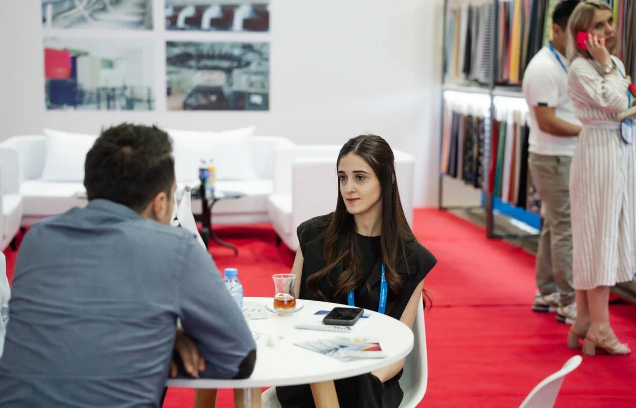 Zelal Tekstil Триумфально Выступила на UzTextileExpo-2024, Привлекая Международное Внимание.